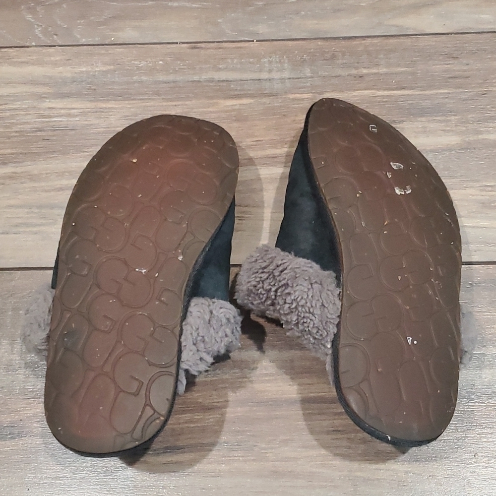 UGG Women Insulated lined Sheepskin fur slippers flat flip flip sz 7 - Picture 9 of 11